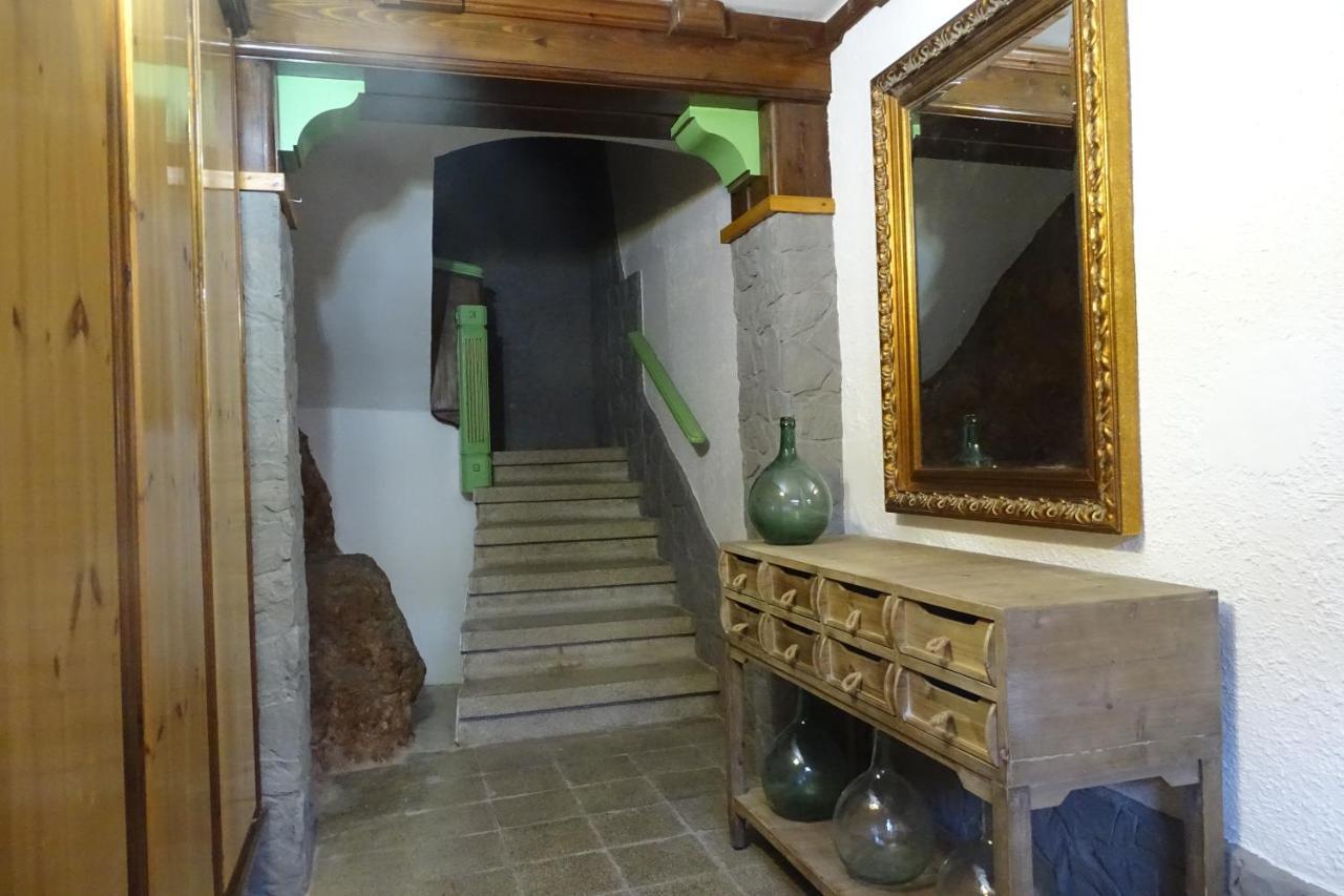 Apartamento A Los Pies Del Rio Ebro Miravet Buitenkant foto