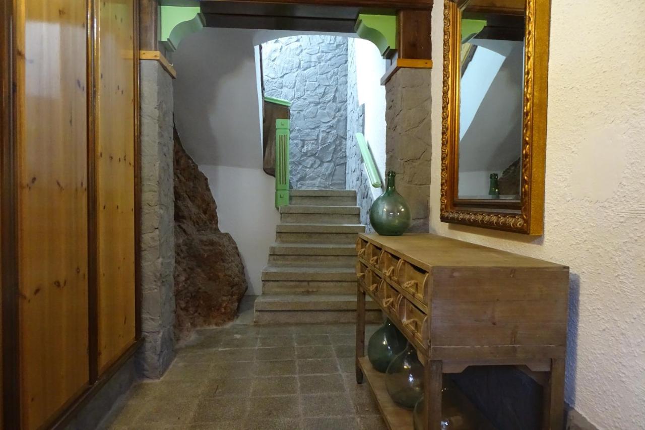 Apartamento A Los Pies Del Rio Ebro Miravet Buitenkant foto