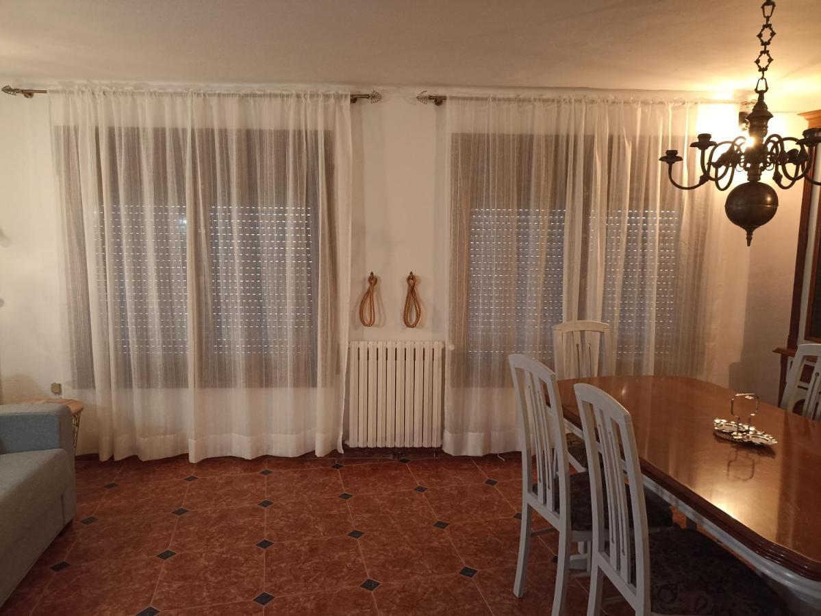 Apartamento A Los Pies Del Rio Ebro Miravet Buitenkant foto
